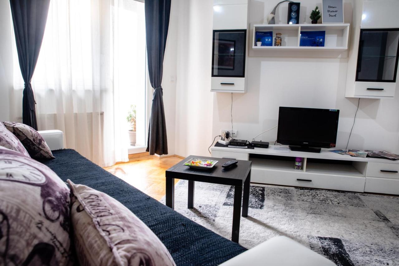 Apartman Black Star Apartman Újvidék Kültér fotó