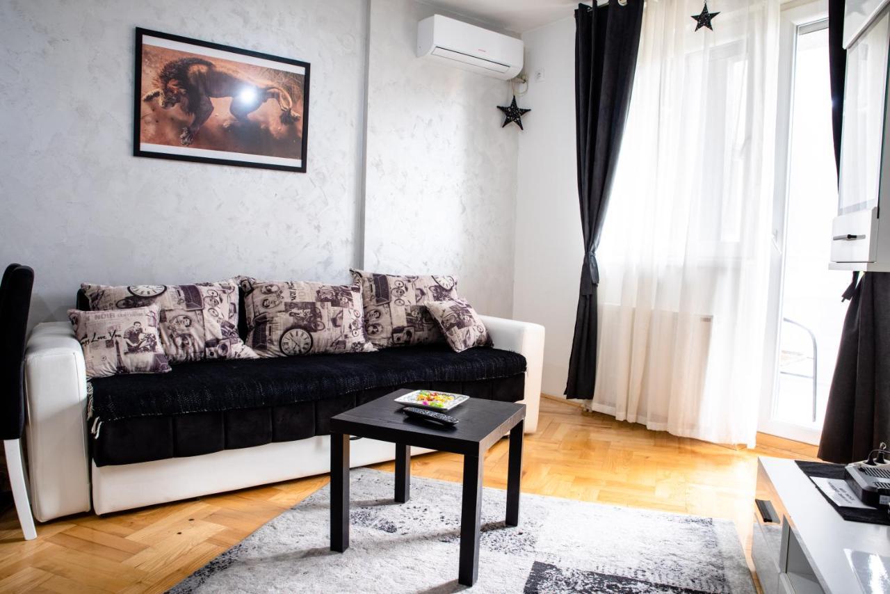 Apartman Black Star Apartman Újvidék Kültér fotó